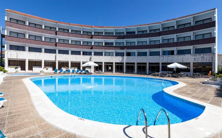 Hotel para 3 pessoas, com jardim e piscina e ainda vista em Ovar