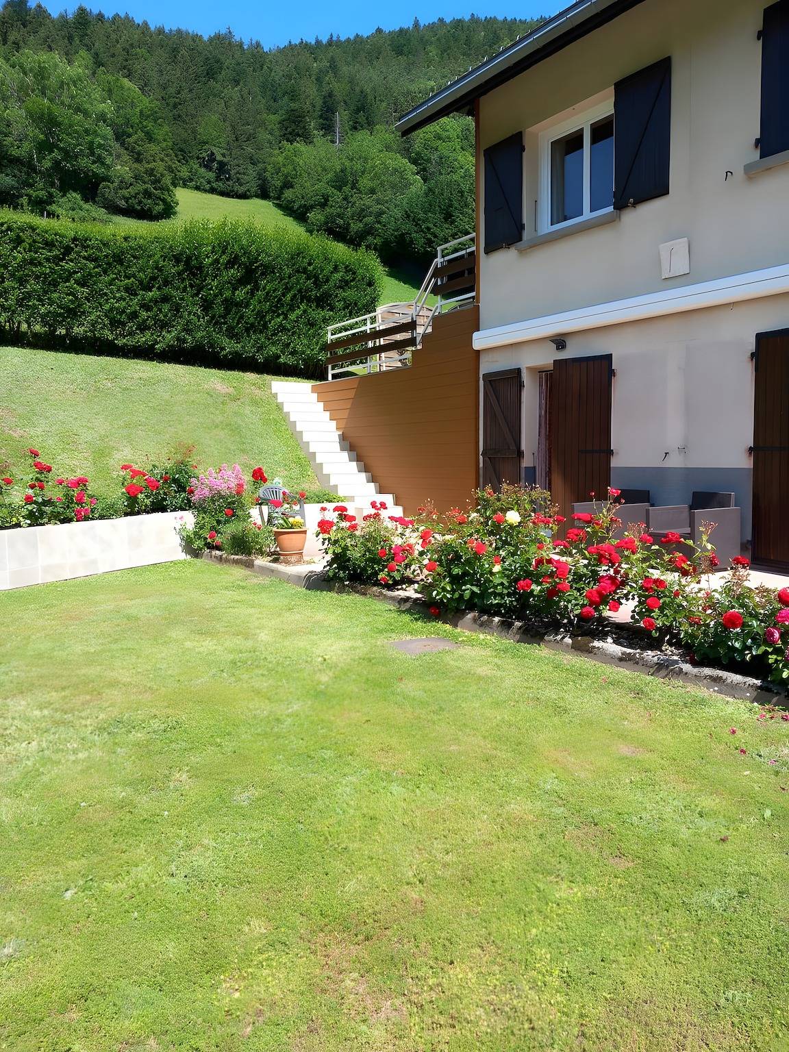 Casa rural «La Rossinière» con vistas a la montaña, terraza privada y Wi-Fi in Engins, Parc naturel régional du Vercors