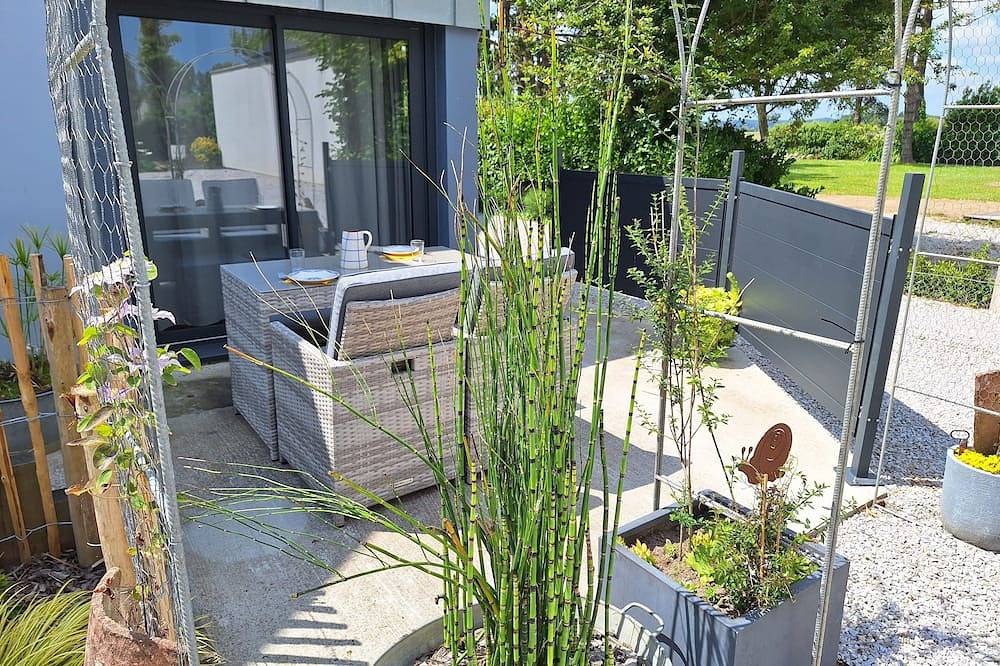 Ganze Wohnung, Cozy seaside apartment with direct access to the beach ! in Réville, Cherbourg und Umgebung