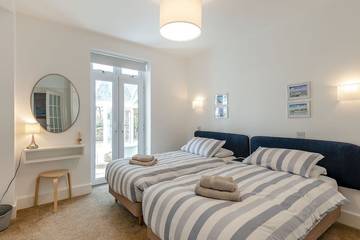 Holiday Home for 6 People in Bournemouth, South West England, Photo 3
