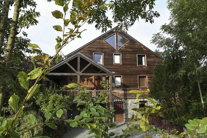 Location de vacances pour 2 personnes, avec Terrasse et Jardin dans Hatrival
