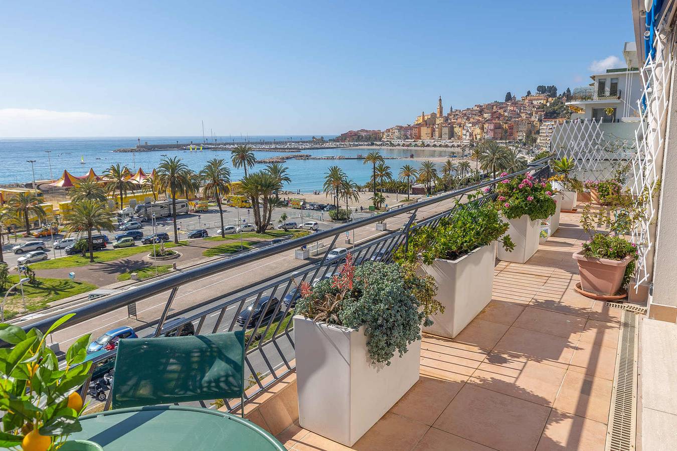 Geheel appartement, Vakantieappartement voor 5 personen met balkon/terras in Menton, Nice en omgeving
