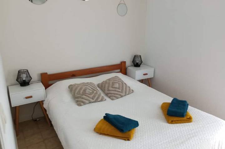 Location de vacances pour 6 personnes, avec jardin ainsi que piscine et terrasse, animaux acceptés à Calviac-en-Périgord - 3