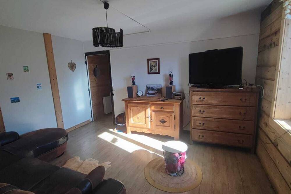 Entire apartment, Apartment in a mountain chalet with Mont Blanc view in Passy, Pays du Mont-Blanc