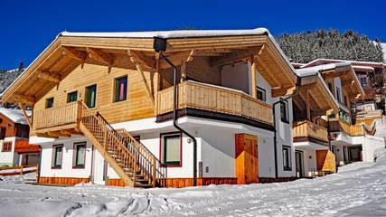 Hütte für 8 Personen, mit Balkon und Sauna in Königsleiten