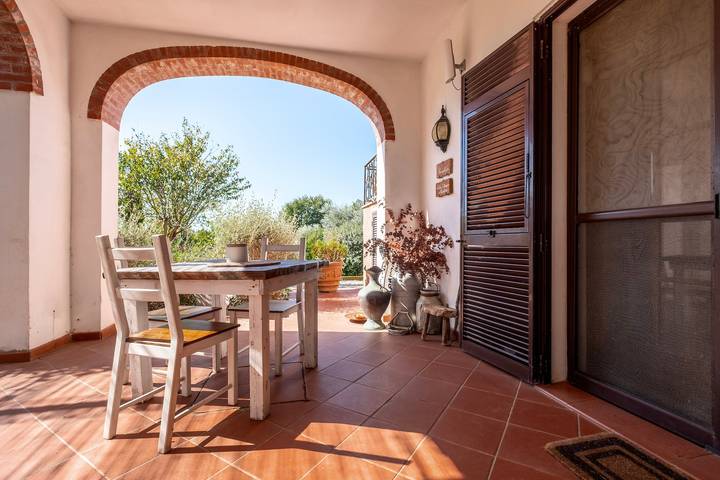 Entire studio, Studio 'Agriturismo Vallerana Il Gelsomino' with Private Terrace, Wi-Fi and Air Conditioning in Capalbio, Grosseto Province