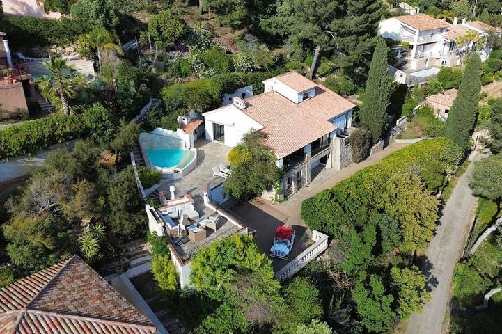 Villa pour 8 personnes, avec jardin à Carqueiranne