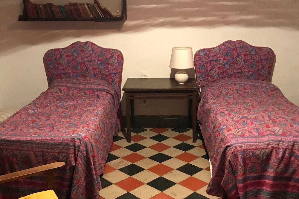 Villino Serena Di Lapigio Florence: Mountain View, Private Garden in Reggello, Valdarno