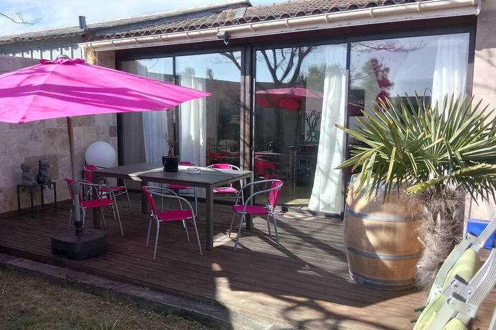 Gîte pour 2 personnes, avec Terrasse et Jardin à Saint-Sulpice-de-Faleyrens