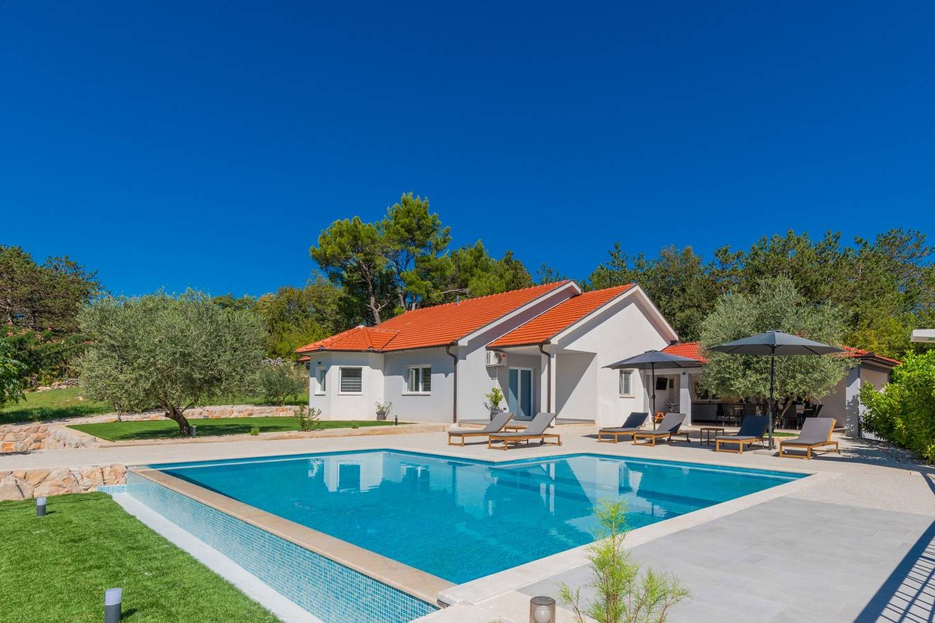 Villa Green Escape: Ihr ruhiger Rückzugsort für die ganze Familie in Imotski, Makarska Riviera