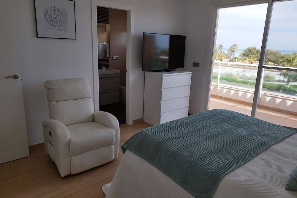Villa de lujo frente al mediterráno in Playa de Almenara, Almenara