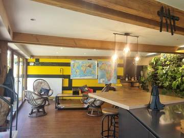 Cottage pour 3 personnes, avec vue ainsi que jardin et piscine, animaux acceptés à Liège