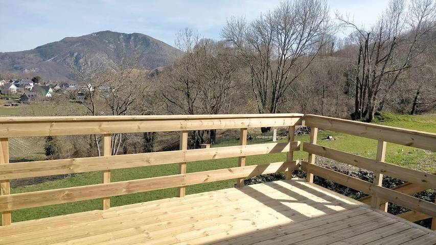Gîte pour 4 personnes, avec vue et jardin, animaux acceptés à Ségus - 2