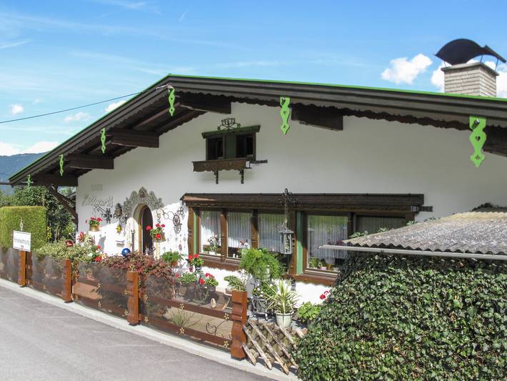 Ferienwohnung für 6 Personen, mit Garten und Terrasse