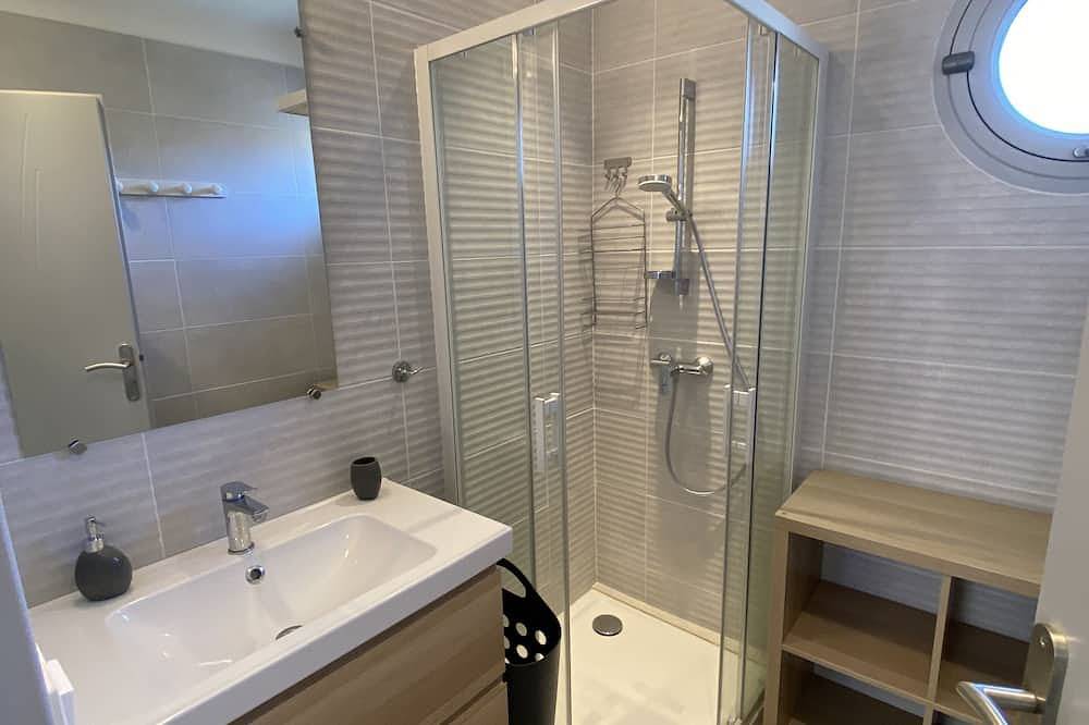 Appartement entier, Presqu'île de Giens, T2 neuf, \"La Longue\", in La Madrague, Hyeres