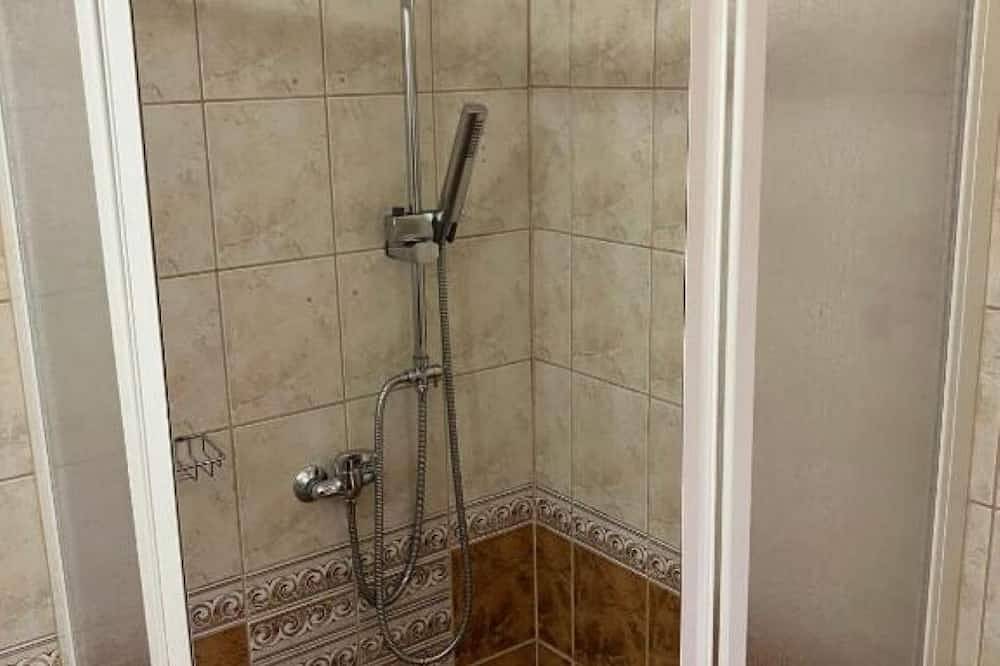 Vila Limba : One-Bedroom Apartment with Terrace in Tatranska Lomnica Ski Area, Vysoké Tatry