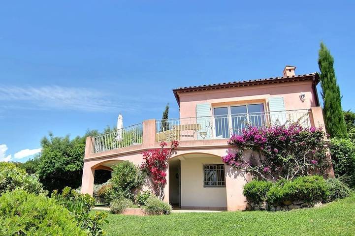 Villa for 8 people, with garden and terrace - 1