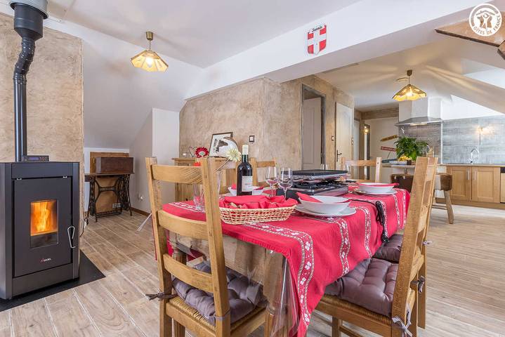 Gîte pour 4 personnes, avec terrasse à Entremont-le-Vieux - 2