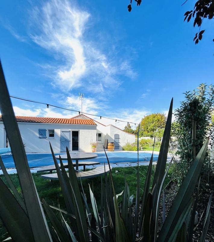 Chambre d’hôte pour 2 personnes, avec piscine et jardin en Charente-Maritime - 2
