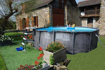 Gîte for 9 Guests in Asson, Pyrénées-Atlantiques, Picture 3
