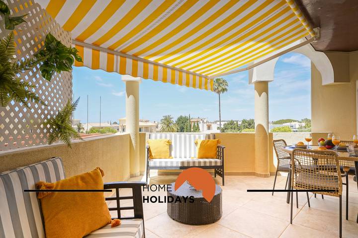 Ferienwohnung für 4 Personen, mit Balkon und Terrasse sowie Kinderpool in Galé