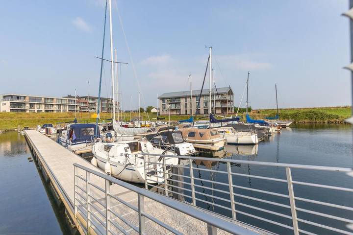Appartement de vacances pour 2 personnes, avec vue sur le lac ainsi que vue et terrasse