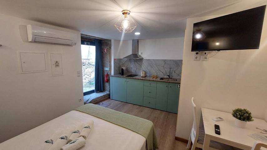 Location de vacances pour 3 personnes, avec vue ainsi que jardin et piscine au Portugal - 3