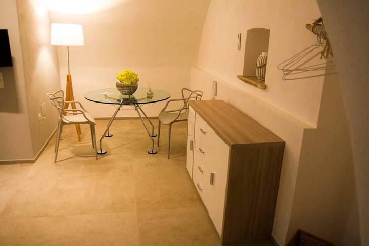 Gîte pour 4 personnes, avec terrasse à Andria - 4