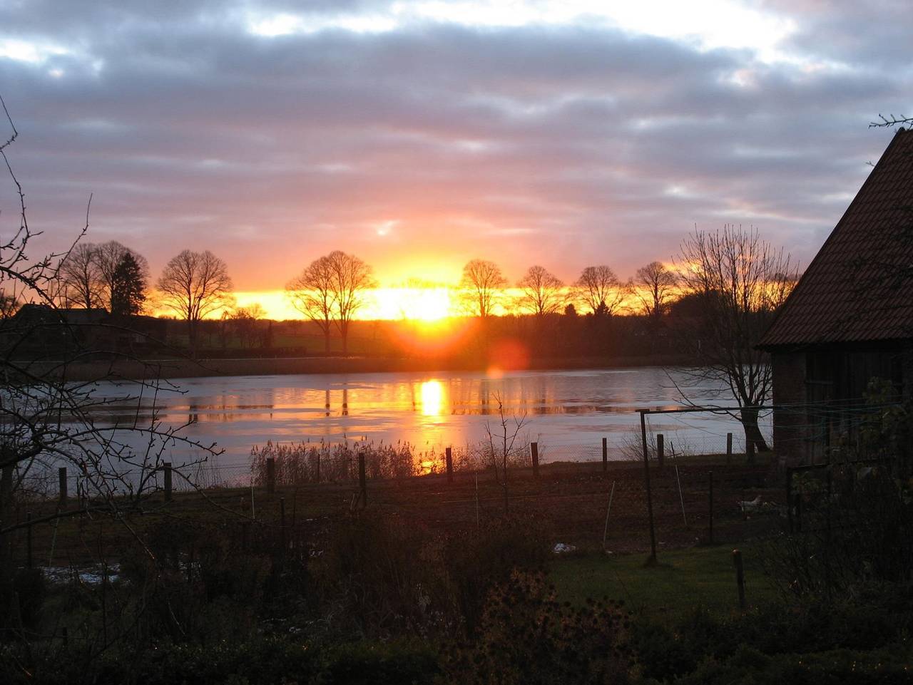 Ganze Ferienwohnung, Hof am See - Variante 1: Ferienwohnung, 1.Og, 1 Wohn-Schlafraum in Kittlitz (Herzogtum Lauenburg), Naturpark Lauenburgische Seen