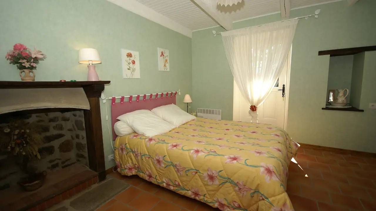 Ferienhaus für 6 Personen (100 m²) in Saint-Merd-la-Breuille in Saint-Merd-la-Breuille, Parque Natural Regional de Millevaches en Lemosín