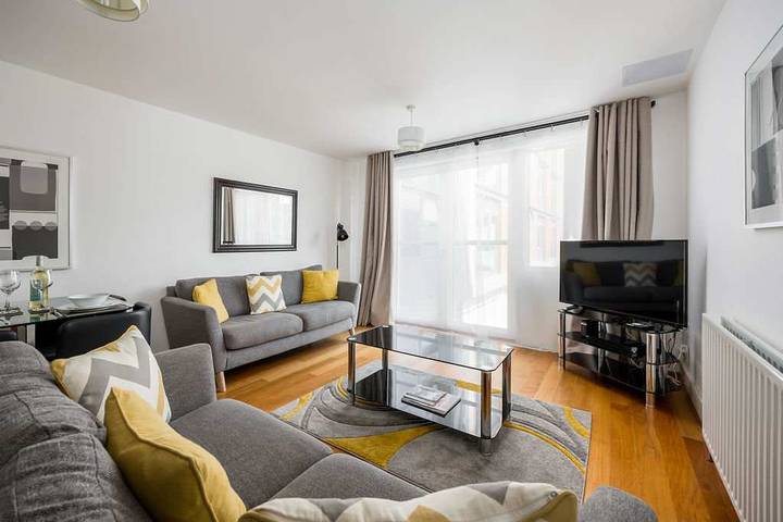 Apartment for 3 people, with balcony/terrace, child-friendly in Poole