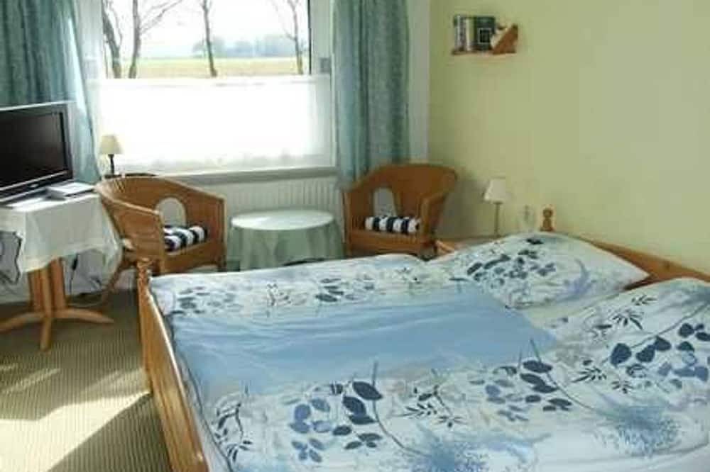 Room 3 double room - Bed & Breakfast behind the North Sea dike in Friedrichskoog, Friedrichskoog Region