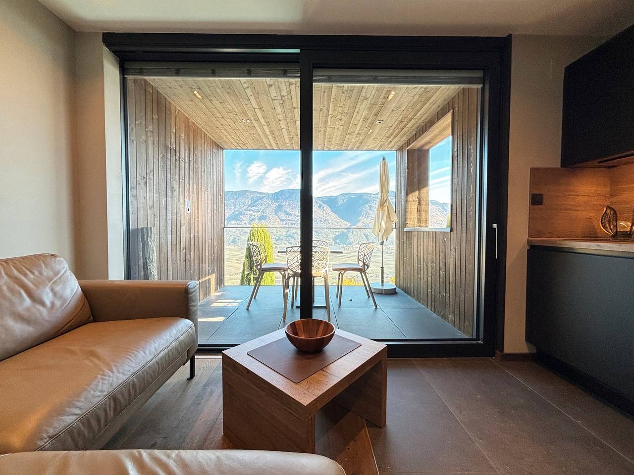 Ganze Wohnung, Ferienwohnung 'Victoria' mit Bergblick, Gemeinschaftspool und Wi-Fi in Marling, Ortleralpen