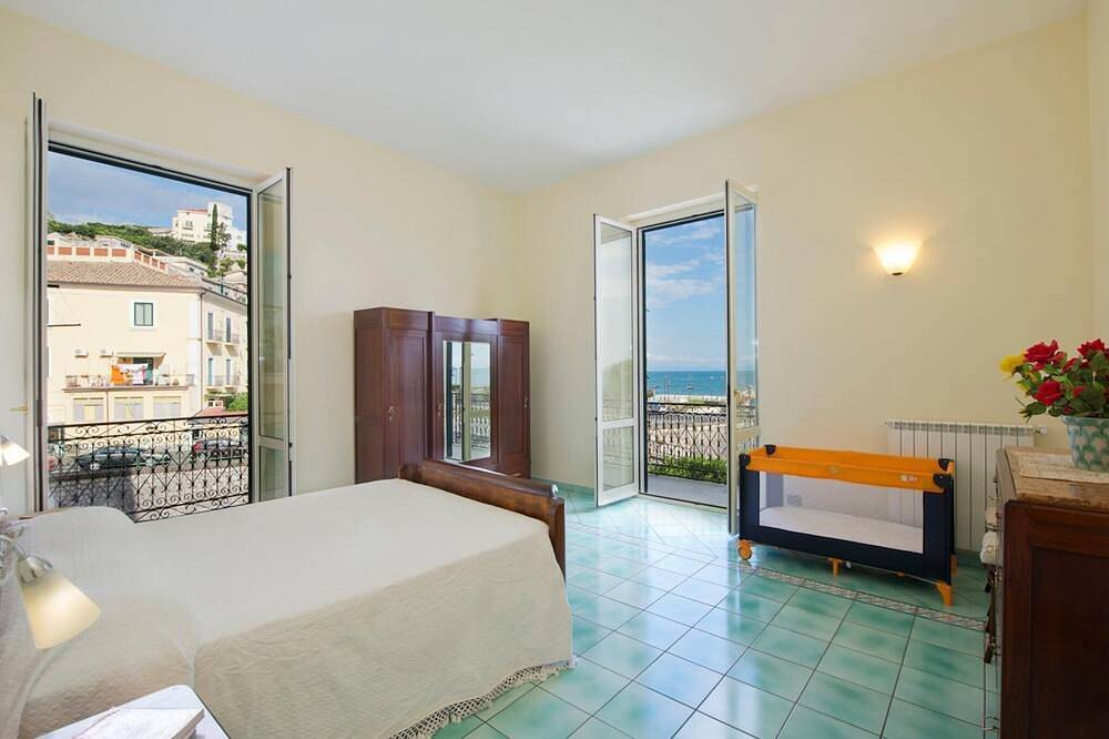 Entire apartment, Appartamento a Vietri sul mare Id 3048 in Vietri sul Mare, Amalfi Coast