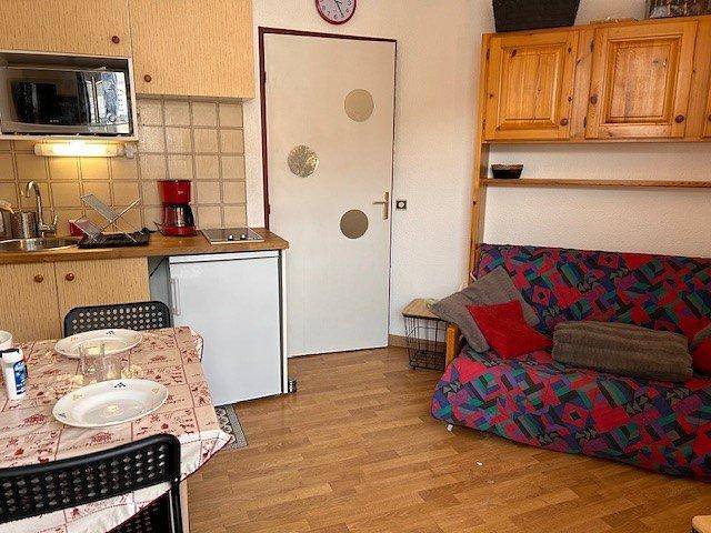 Studio entier, Résidence Edelweiss B - Studio coin montagne 4 personnes (1B) in Station de Risoul, Risoul