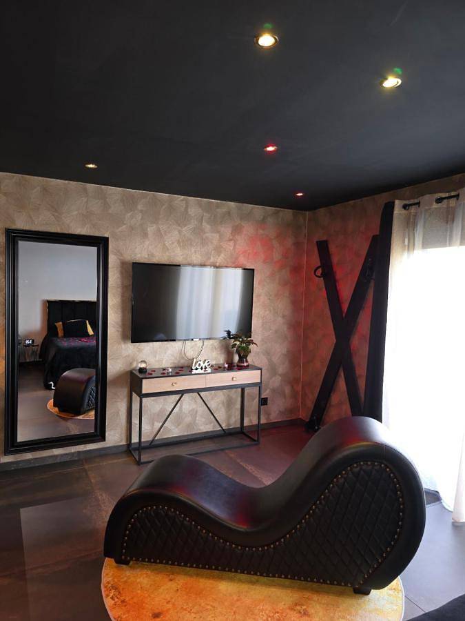 Appartement entier, One-Bedroom Apartment in Barlin, Région de Béthune