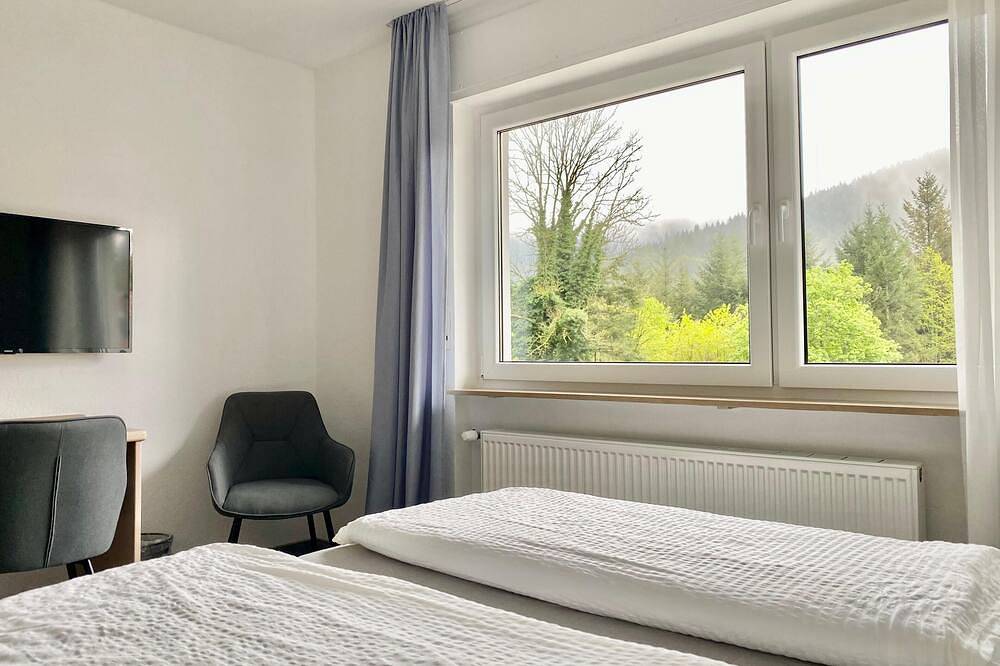 Ganze Wohnung, Doppelzimmer Standard mit Dusche und Wc in Gernsbach, Nordschwarzwald
