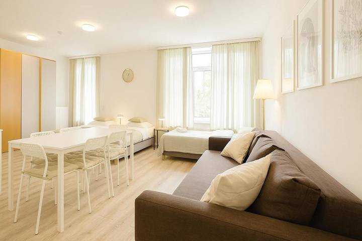 Ferienwohnung für 13 Personen, mit Ausblick und Garten in Düsseldorf - 3