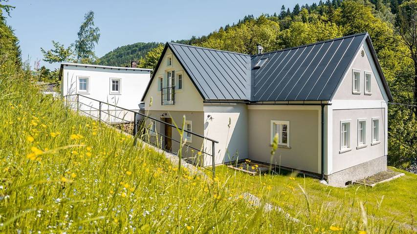 Ferienhaus für 12 Personen, mit Sauna und Garten