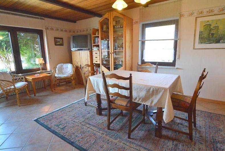 Ganze Ferienwohnung, Pension Eifelblick in Bermel, Osteifel