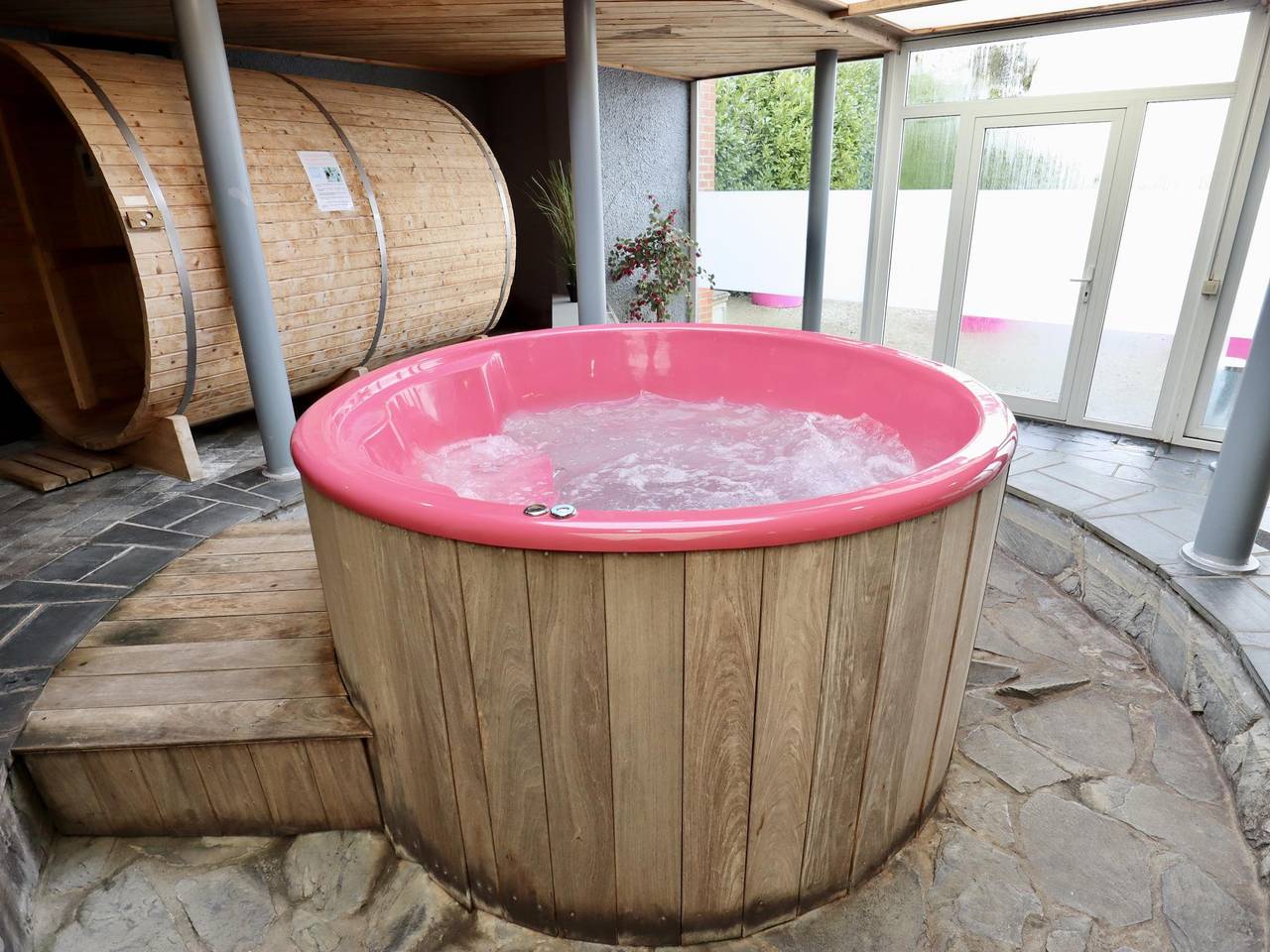 Maison tout inclus avec piscine, hottub et sauna in Trooz, Région de Liège
