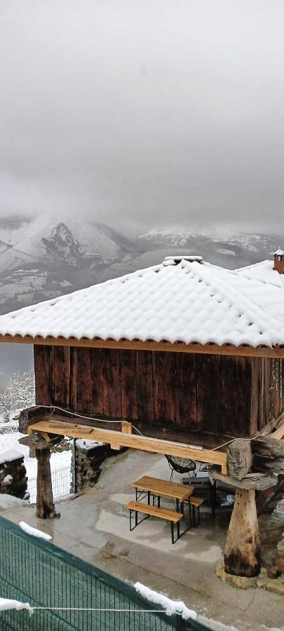 Apartamento para 4 personas, con balcón y vistas, Familias con niños en Quirós