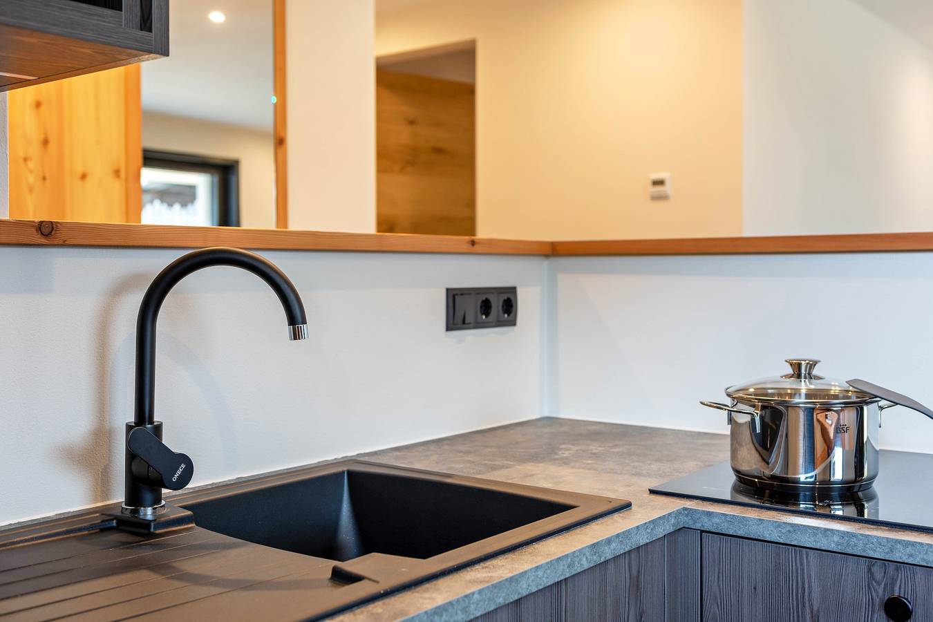 Ganze Wohnung, Ferienwohnung "Villa Lara Lärche" mit Bergblick, privater Terrasse und Wlan in Telfen-Lanzin, Kastelruth