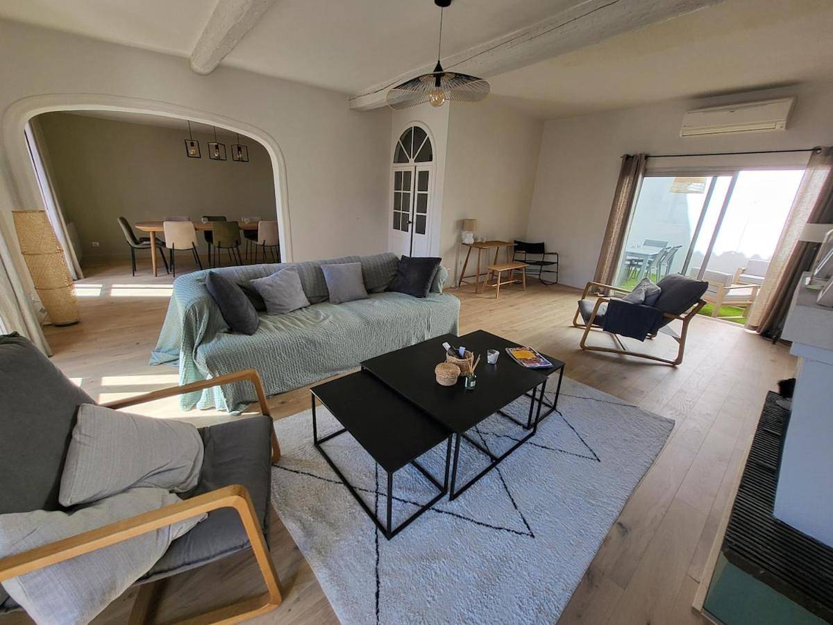 Three-Bedroom House in Pomérols, Côte d'Améthyste