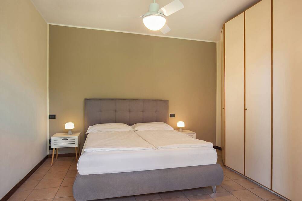Ganze Wohnung, Eli-Haus, Eli House - appartamento con piscina in Cavaion Veronese, Gardasee-Berge