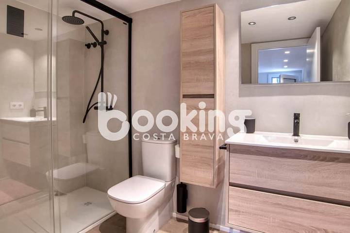 Appartement entier, Appartement Tout Neuf Pour 4 Personnes A Quelques Minutes De La Plage in Platja d'Aro, Costa Brava