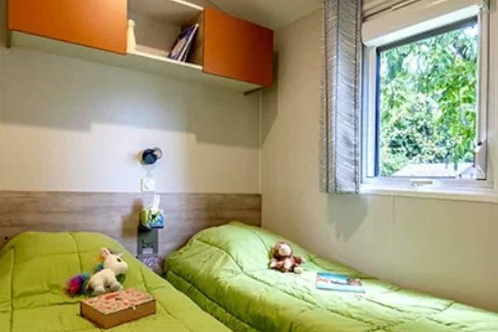 ZEcamping 3 étoiles mobil-home TV Lv BBQ 27m2 4 pers in Pordic, Côte de Goëlo