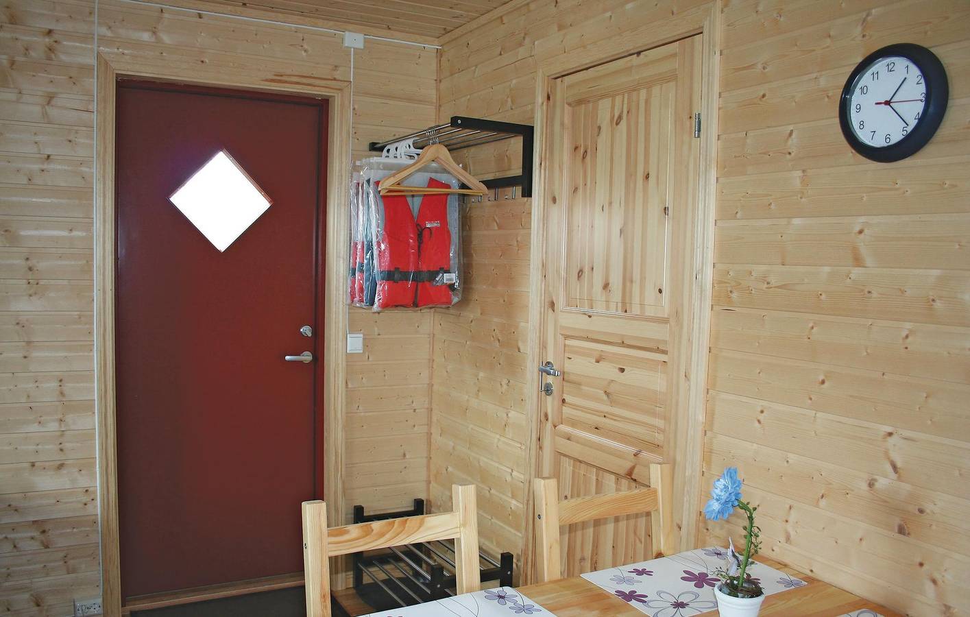Hel ferieleilighet, Ferieleilighet for 4 personer med terrasse in Hitra 