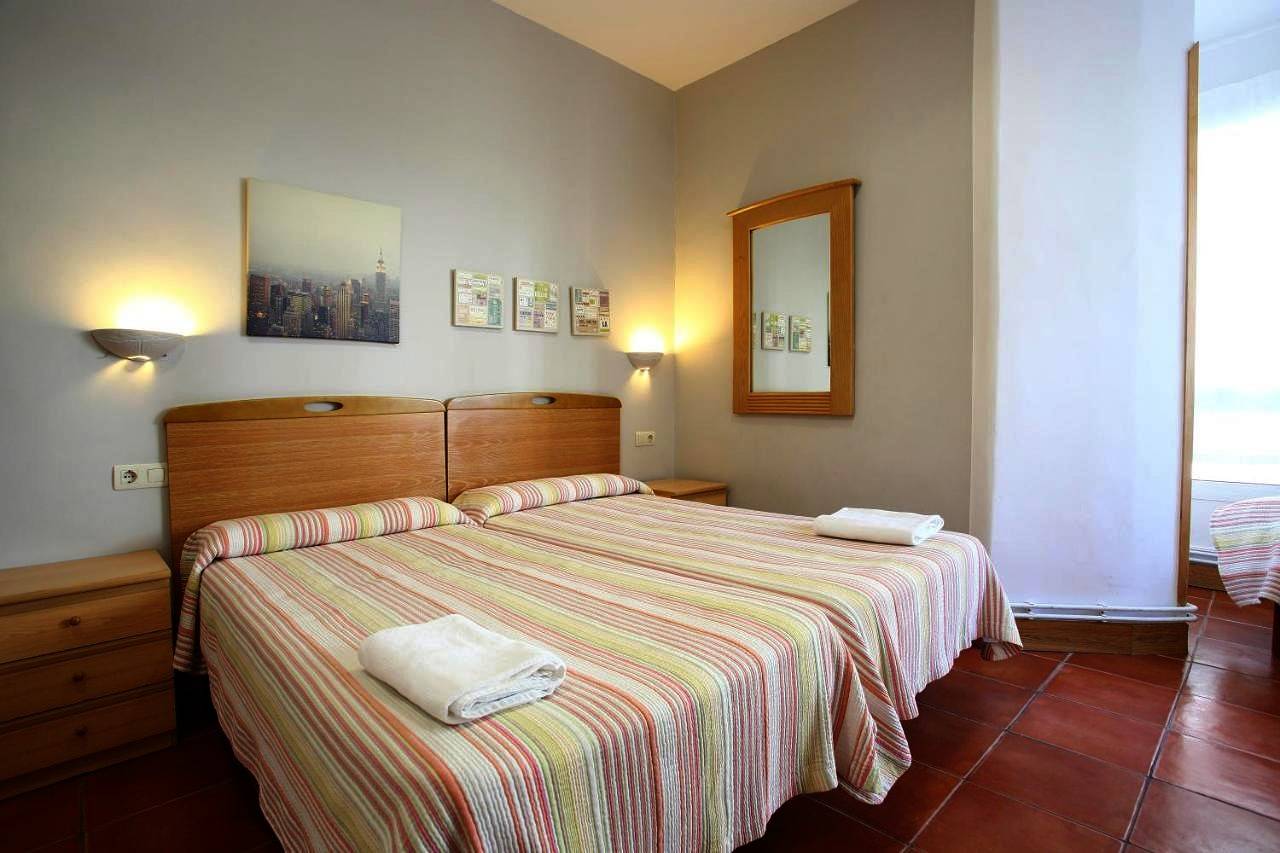 Pensión San Telmo / San Juan in Playa de la Concha, San Sebastian