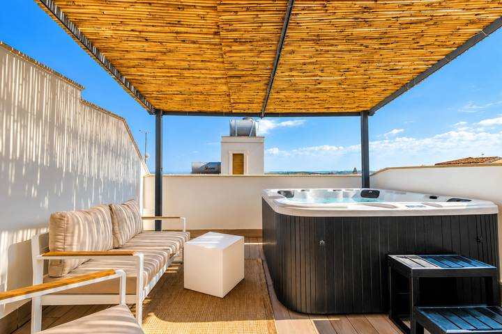 Appartamento per 6 persone, con Balcone e Idromassaggio nonché Terrazza e Panorama a Noto
